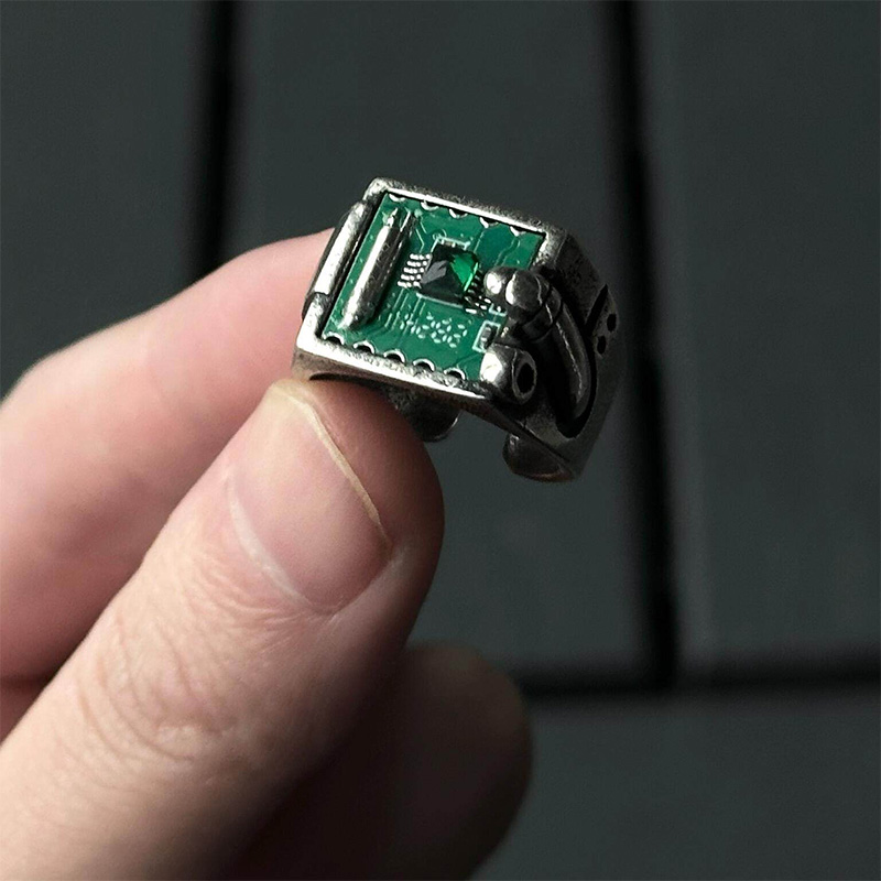 Tech Inspired PCB Pattern Ring - Tech Inspired Accessories recension och pris