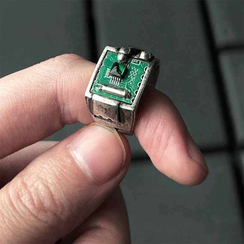Tech Inspired PCB Pattern Ring - Tech Inspired Accessories recension och pris