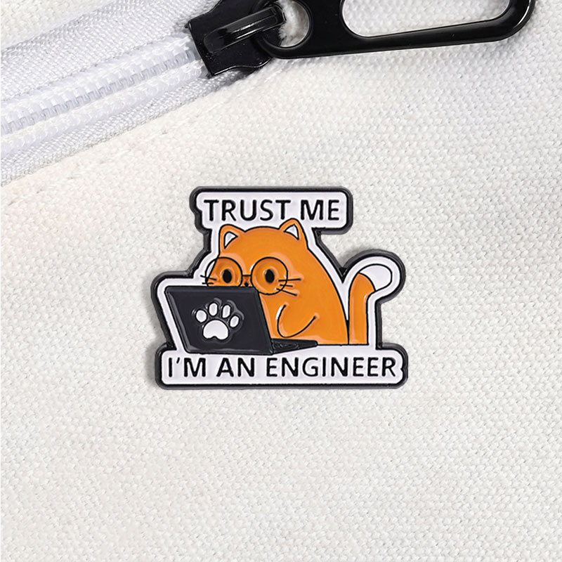 I'm An Engineer Quote Enamel P - Trending Tech Accessories recension och pris