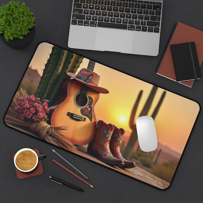 Desert Guitar Mouse Pad, Cactu - Tech Girl Accessories recension och pris