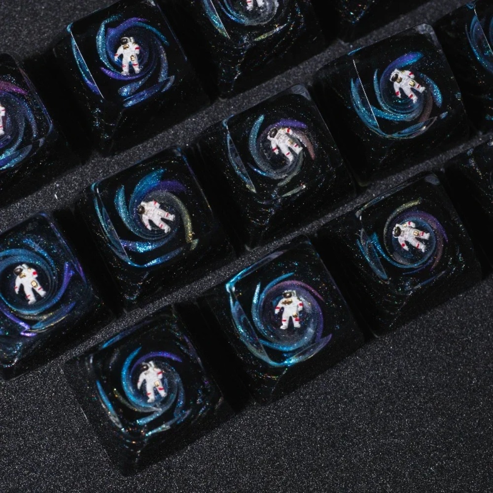 Artisan Keycap Astronaut Resin - Tech Gaming Accessories recension och pris
