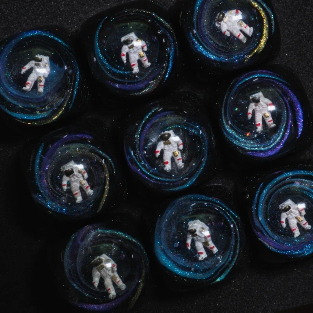 Artisan Keycap Astronaut Resin - Tech Gaming Accessories recension och pris